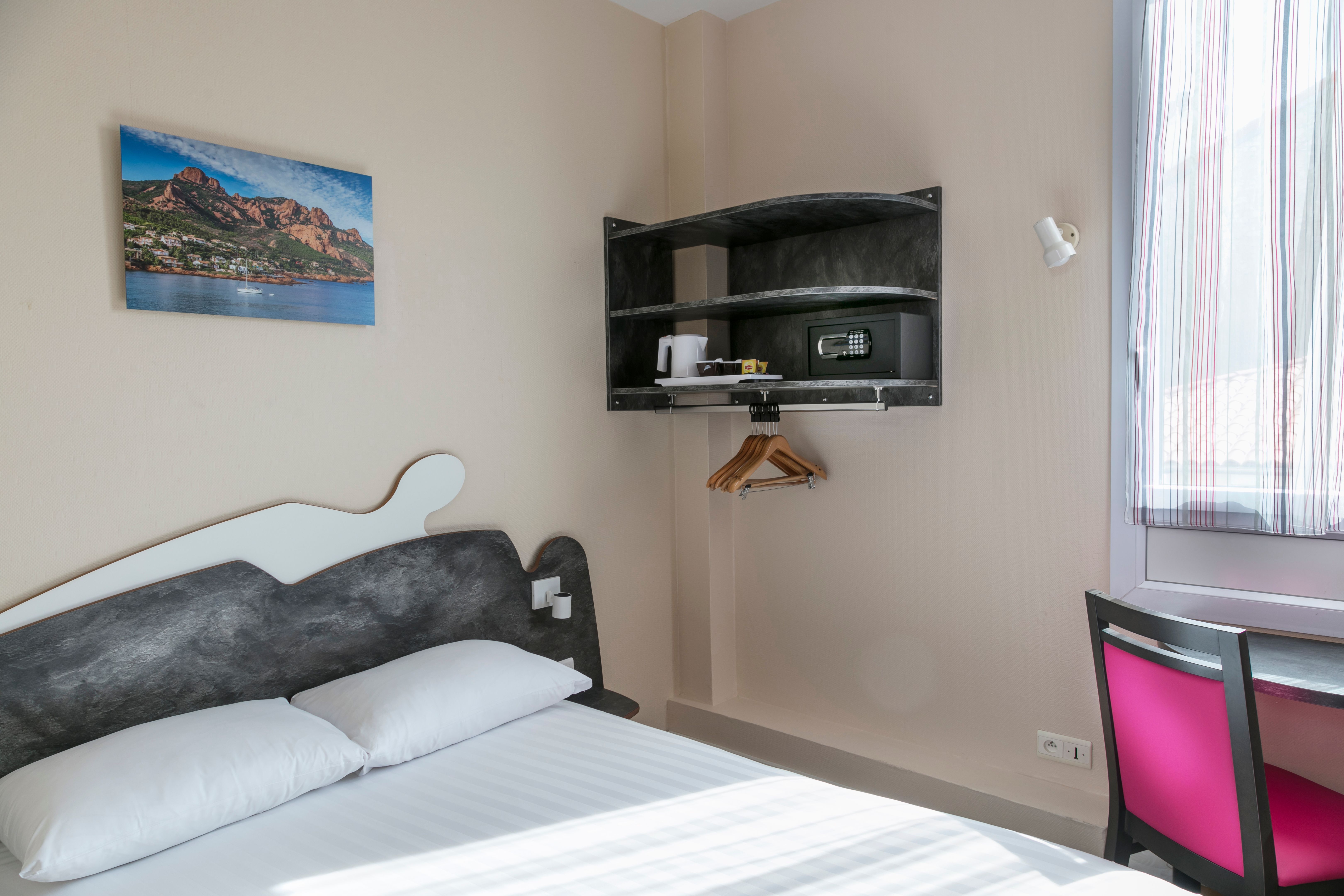 Hôtel L'Estérel - Chambre économique