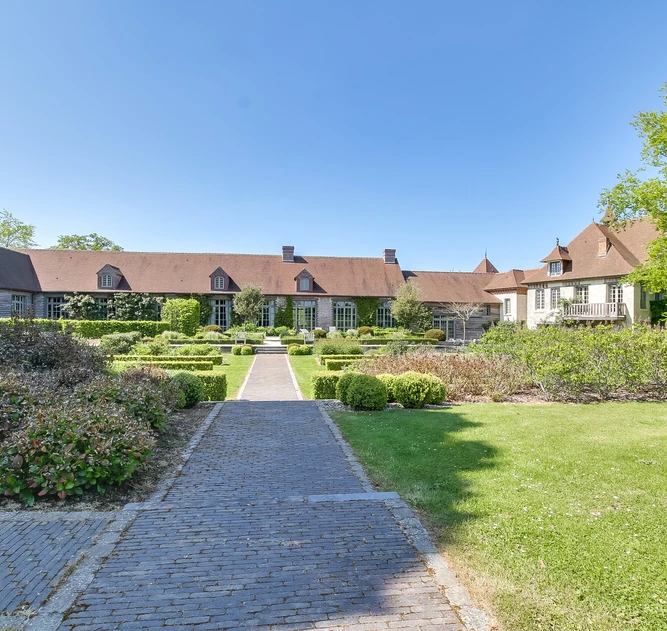 Le Manoir Saint- Laurent - Manoir de Luxe et sa dépendance à Deauville
