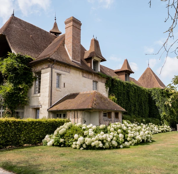Le Manoir Saint Laurent - Jardin & Piscine à la campagne