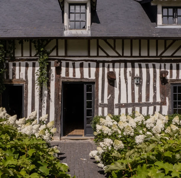 Le Manoir Saint Laurent - Jardin & Piscine à la campagne