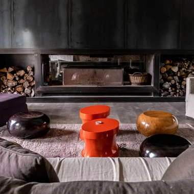 Le Manoir Saint Laurent - Grande cheminée au centre du salon principal