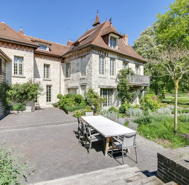 Le Manoir Saint Laurent - Jardin & Piscine à la campagne