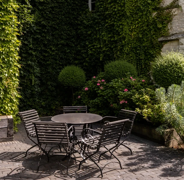 Le Manoir Saint Laurent - Jardin & Piscine à la campagne