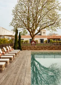 LA MISSION Hôtel & Spa - Baignade à la piscine