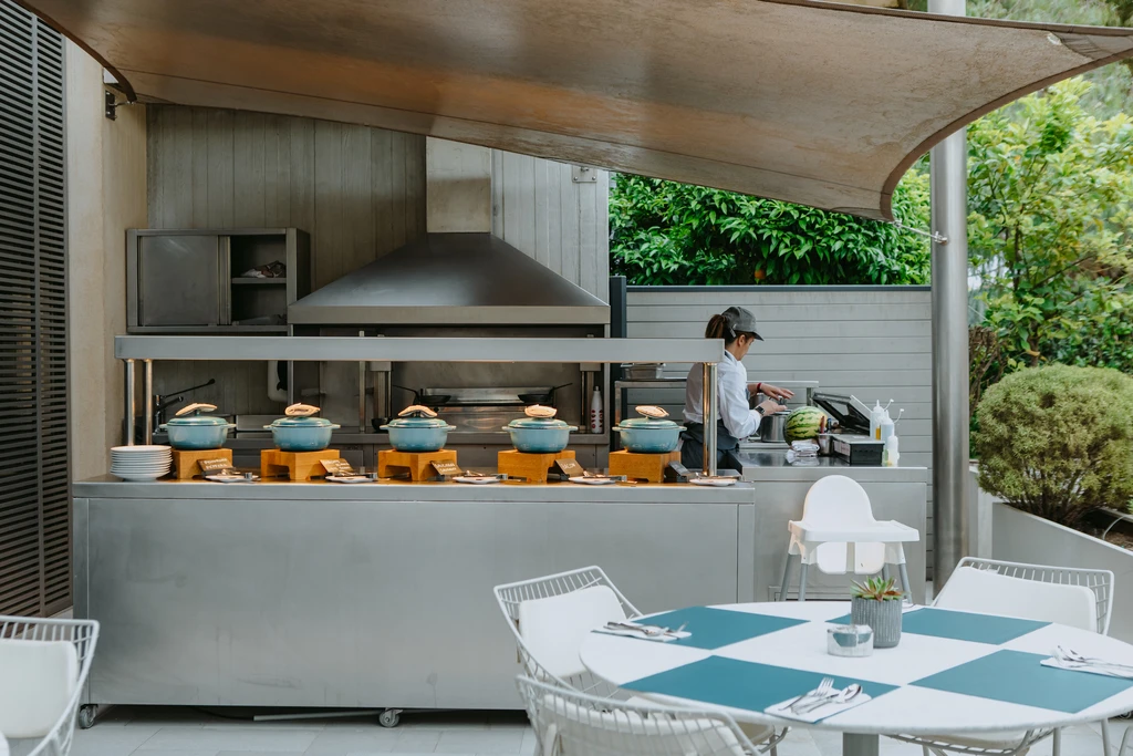 Pequeno-almoço buffet ©Agence Webcom