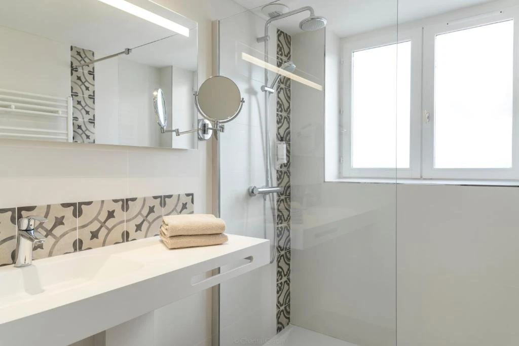 Salle de Bain - L’Univers Arras by Elema Hotels