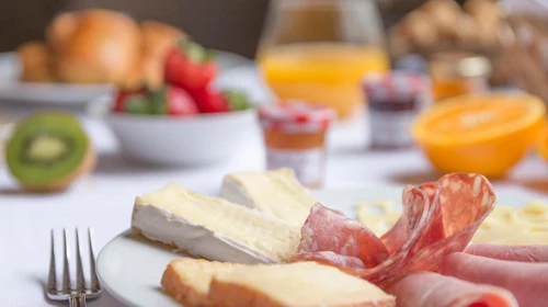 Petit déjeuner - L’Univers Arras by Elema Hotels