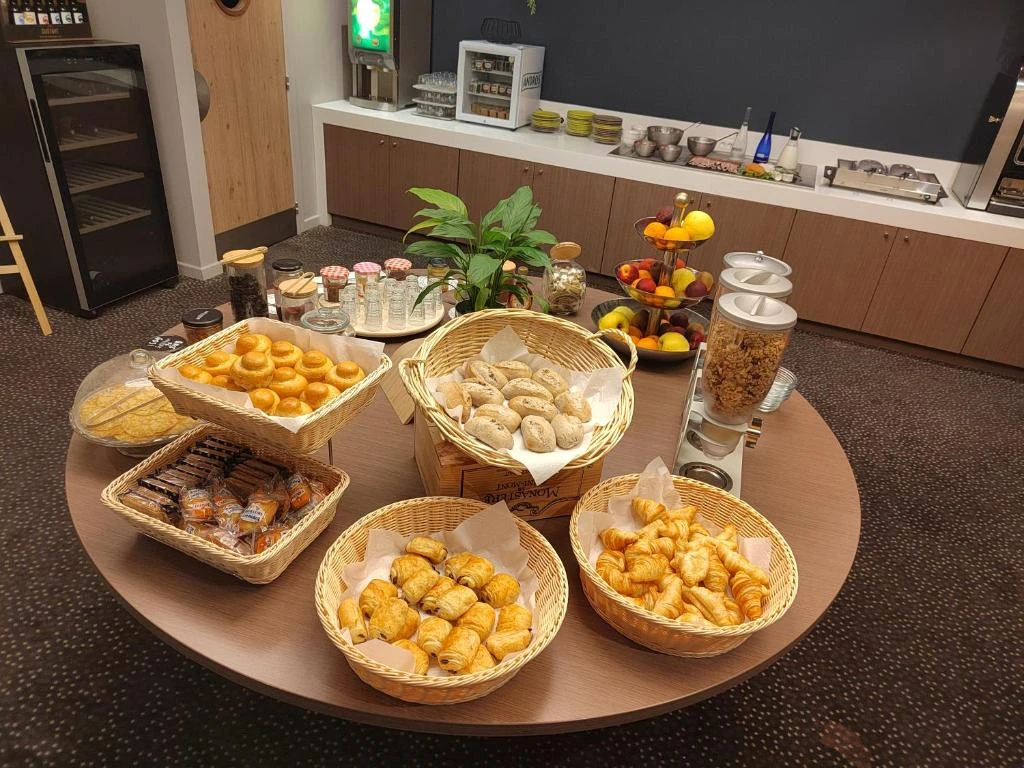 Petit dejeuner - Elema Hotels Beauvais