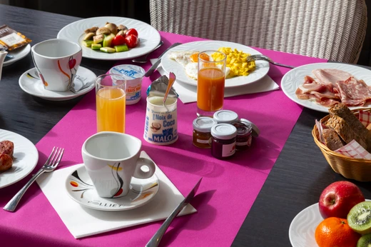 Château du Colombier - breakfast