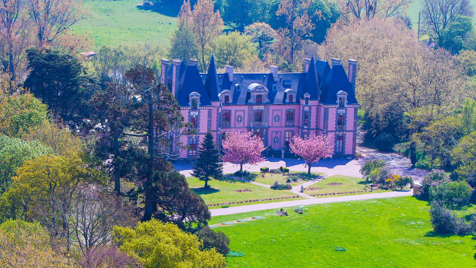 Château du Colombier - The Castle