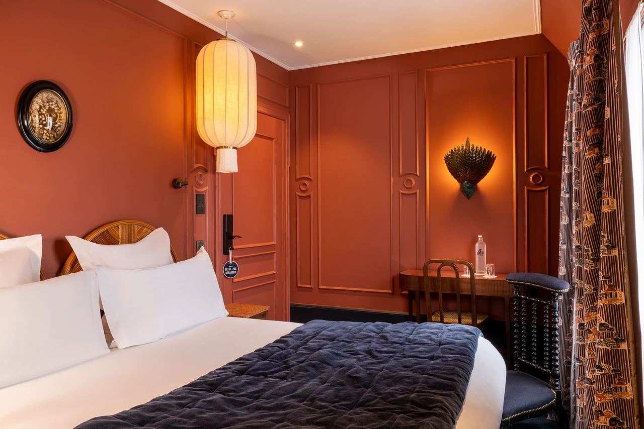 Monte Cristo Hotel - Boudoir Room - Balcony with a View of Paris