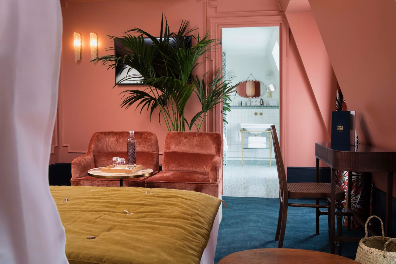 Monte Cristo Paris - Junior Suite Mercedes - 5-star Hotel