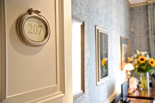 Hôtel Carlton Lausanne - room
