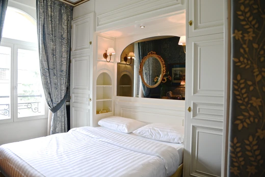 Hôtel Carlton Lausanne - room