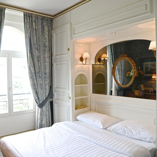 Hôtel Carlton Lausanne - room
