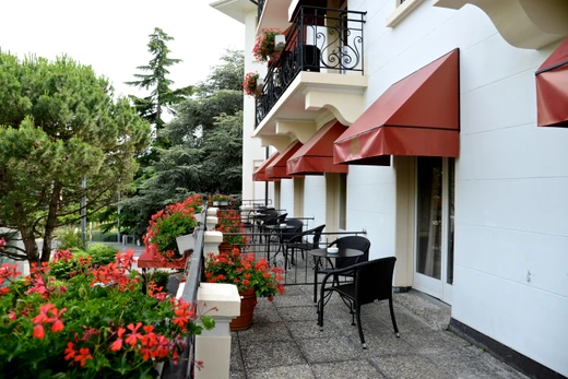 Hôtel Carlton Lausanne - room