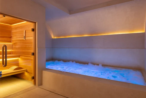 Almarine Eiffel Hôtel & Spa by Malone