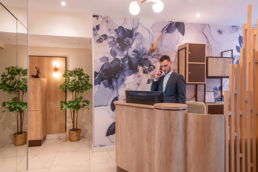 Hôtel Helussi - reception