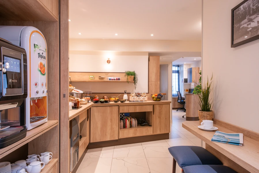 Hôtel Helussi - Breakfast