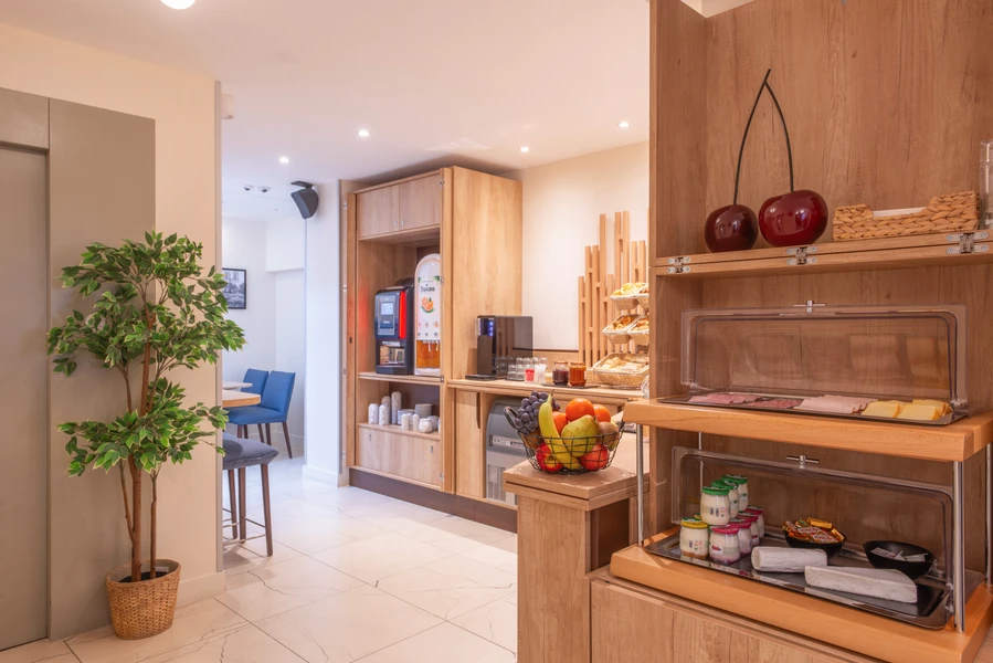 Hôtel Helussi - breakfast