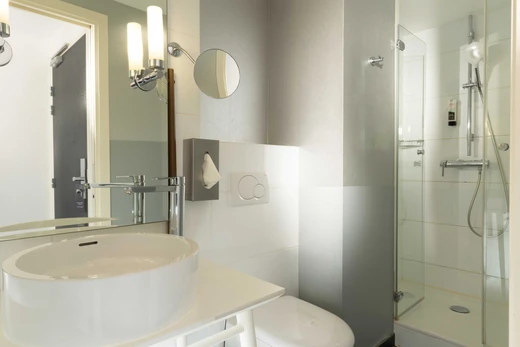 Hotel du Triangle d'Or - Comfortable rooms in Paris