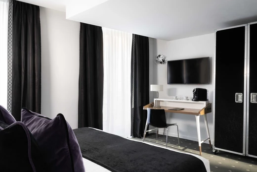 Hôtel du Triangle d'Or - Comfortable Rooms in Paris