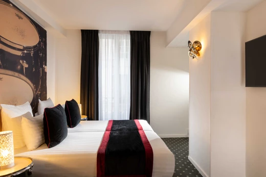 Hôtel du Triangle d'Or - Comfortable rooms in Paris