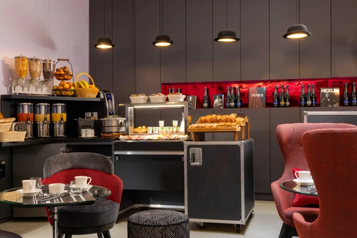 Hotel Triangle d'Or - Breakfast Paris Madeleine