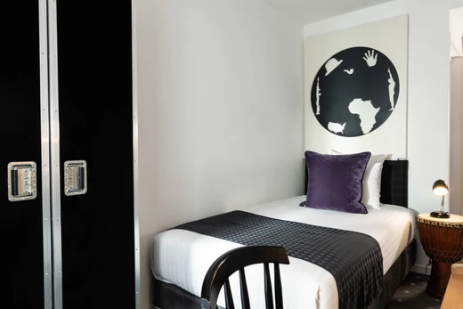 Hôtel du Triangle d'Or - Comfortable rooms in Paris