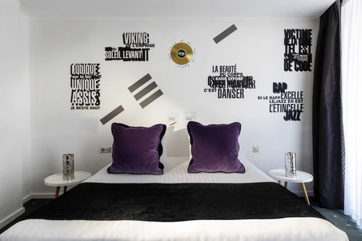 Hôtel du Triangle d'Or - Comfortable rooms in Paris