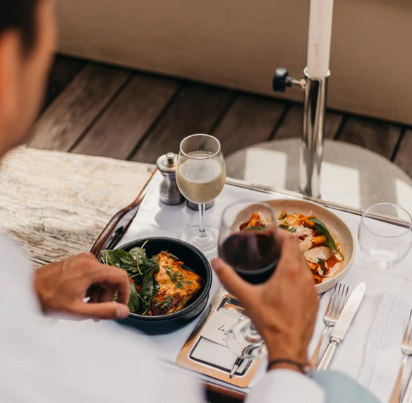 La Guitoune - Room Service