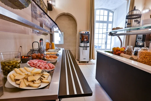 Colazione a buffet - Avignone