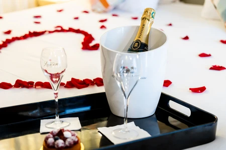 Hôtel 7 Eiffel - Offers Romance