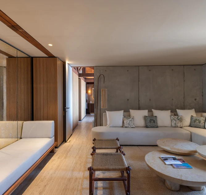 Le Manoir Voltaire - Living & Kitchen