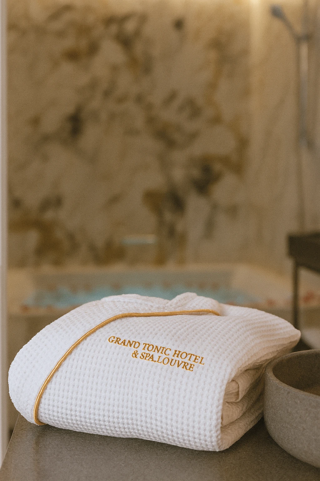 CHAMBRE CLASSIQUEBALNÉO