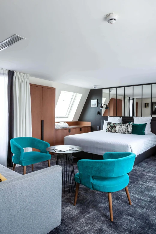chambre hotel avec balcon paris - LAZ' hotel spa urbain
