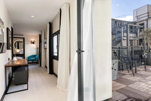chambre hotel avec balcon paris - LAZ' hotel spa urbain