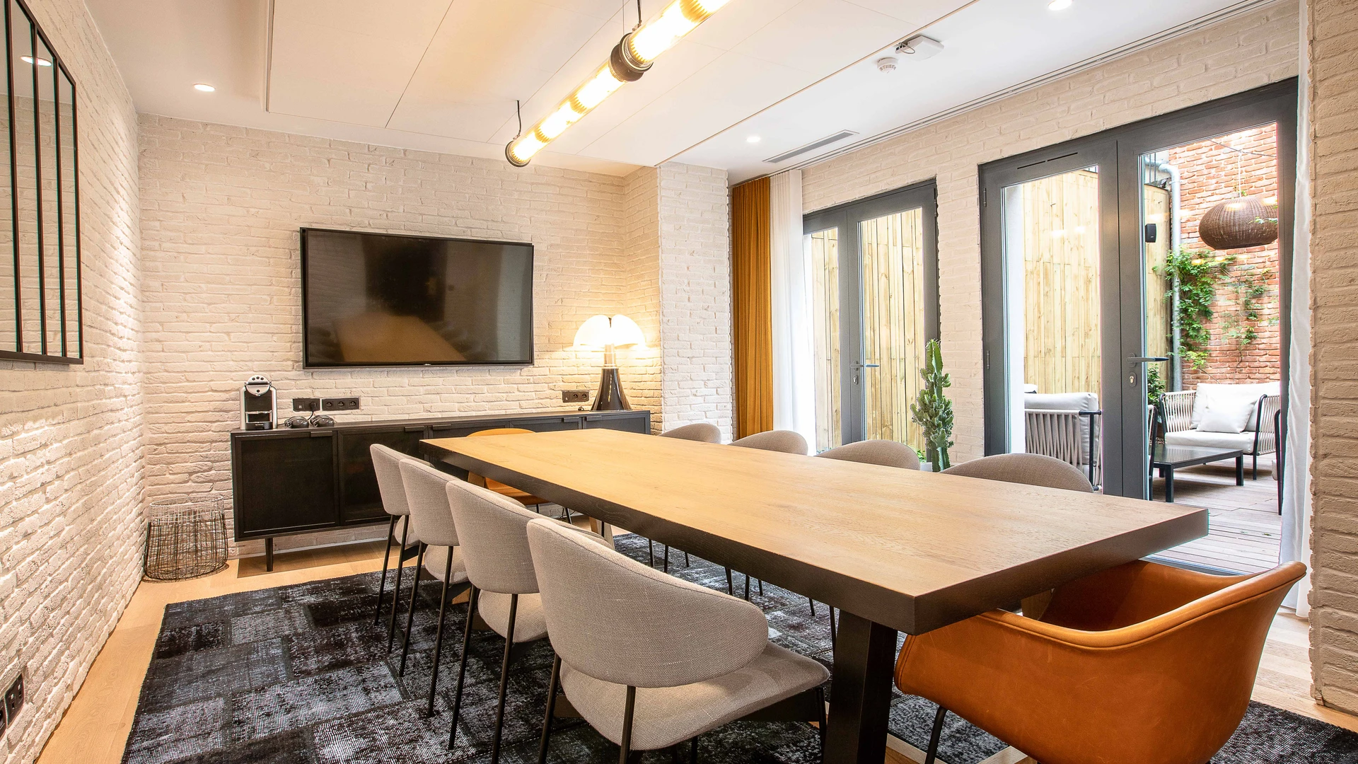 LAZ’ Hotel Spa Urbain - Salle de réunion