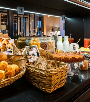 LAZ’ Hotel Spa Urbain - Petit déjeuner