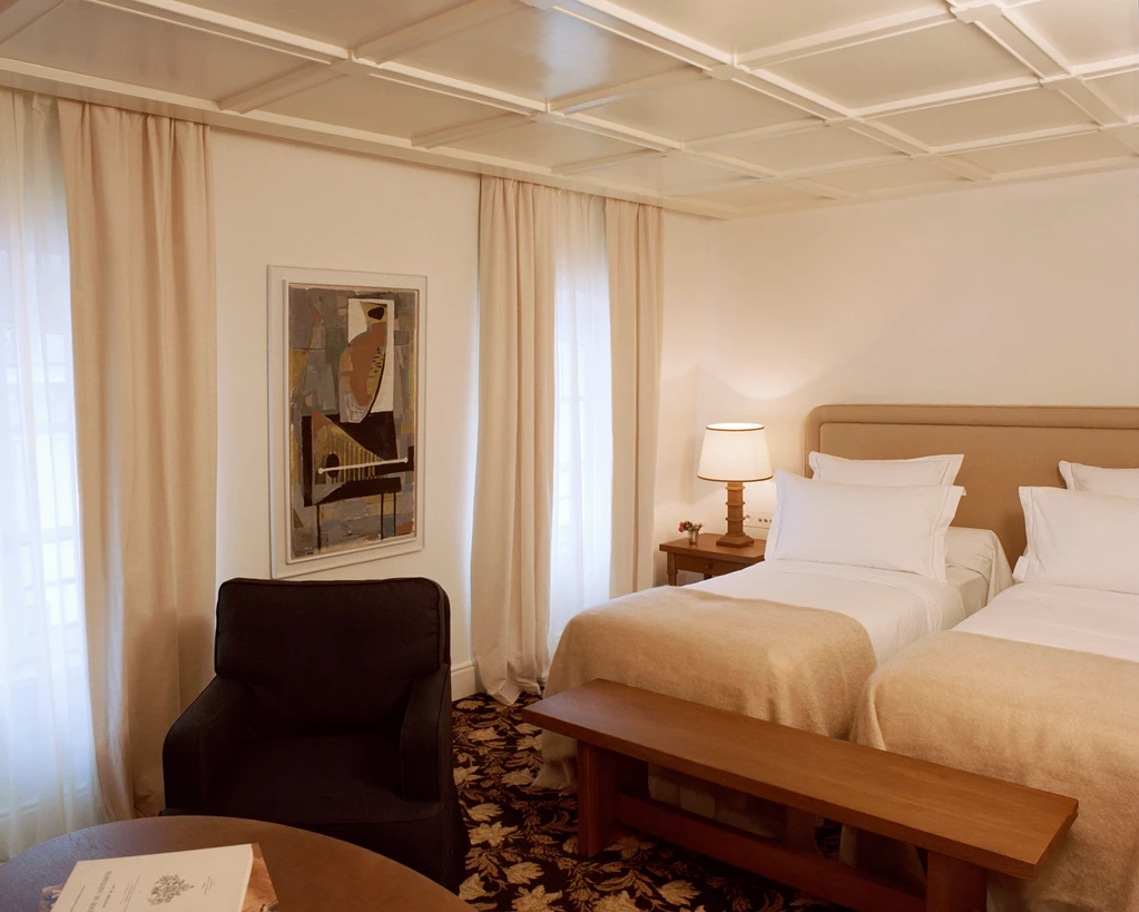 Château Voltaire - Deluxe Room