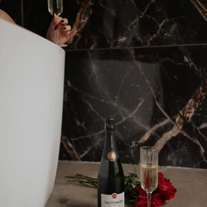 Ultimate Content - Client - Hotel Barnett Paris