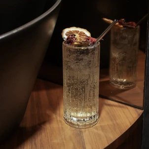 Ultimate Content - Client - Hotel Barnett Paris