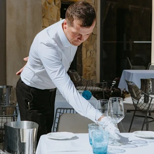 Ultimate Content - Client - Restaurant Colette, Saint-Tropez