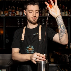 Ultimate Content - Client - Bar 1802, Paris