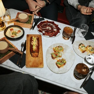 Ultimate Content - Client - Bar 1802, Paris