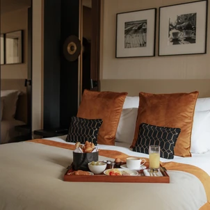 Ultimate Content - Client - Hotel Barnett Paris