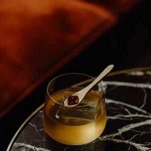 Ultimate Content - Client - Bar 1802, Paris