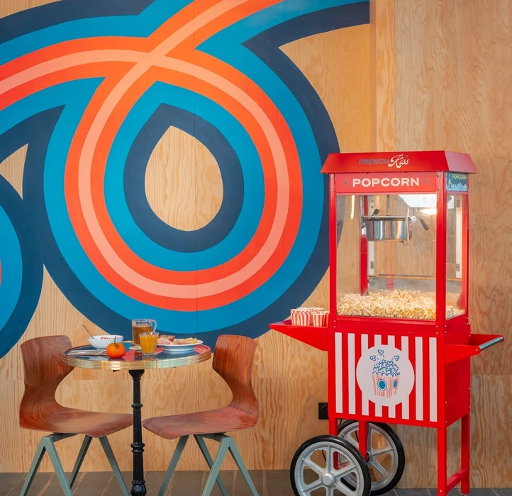 Eklo Hotels - Nantes - Destination - L’adresse lifestyle et conviviale, face aux machines de l’île de nantes