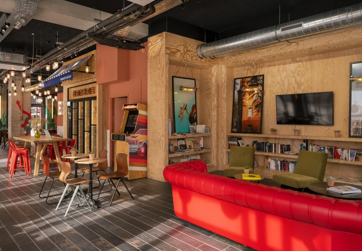 Eklo Hotels - Toulouse - Groups & Privatization - Library