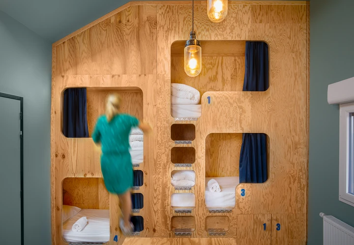Eklo Hotels - Sleep - Women's Dormitory